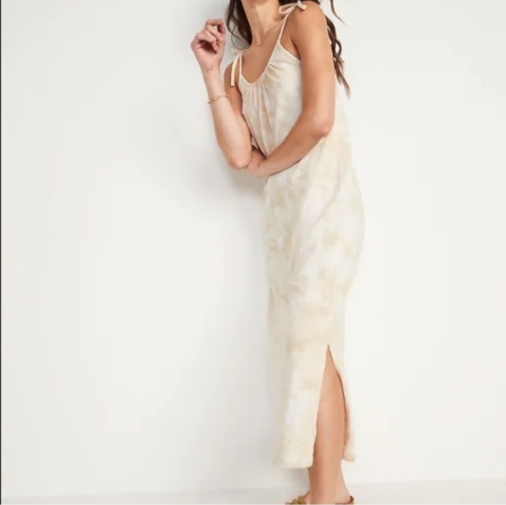 Old Navy Tie Dye Maxi Dress